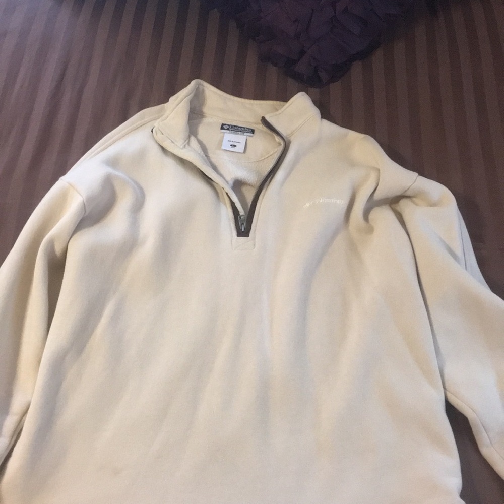 Columbia sweatshirt